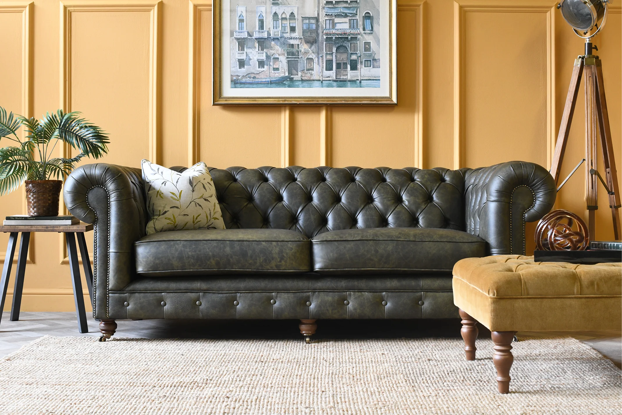 Grand Chesterfield | 3 Seater Sofa | Vintage Green